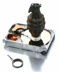 http://media.govtech.net/Digital_Publications_Art/products,items/hard_disk_and_grenade.bmp