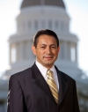 Carlos Ramirez headshot