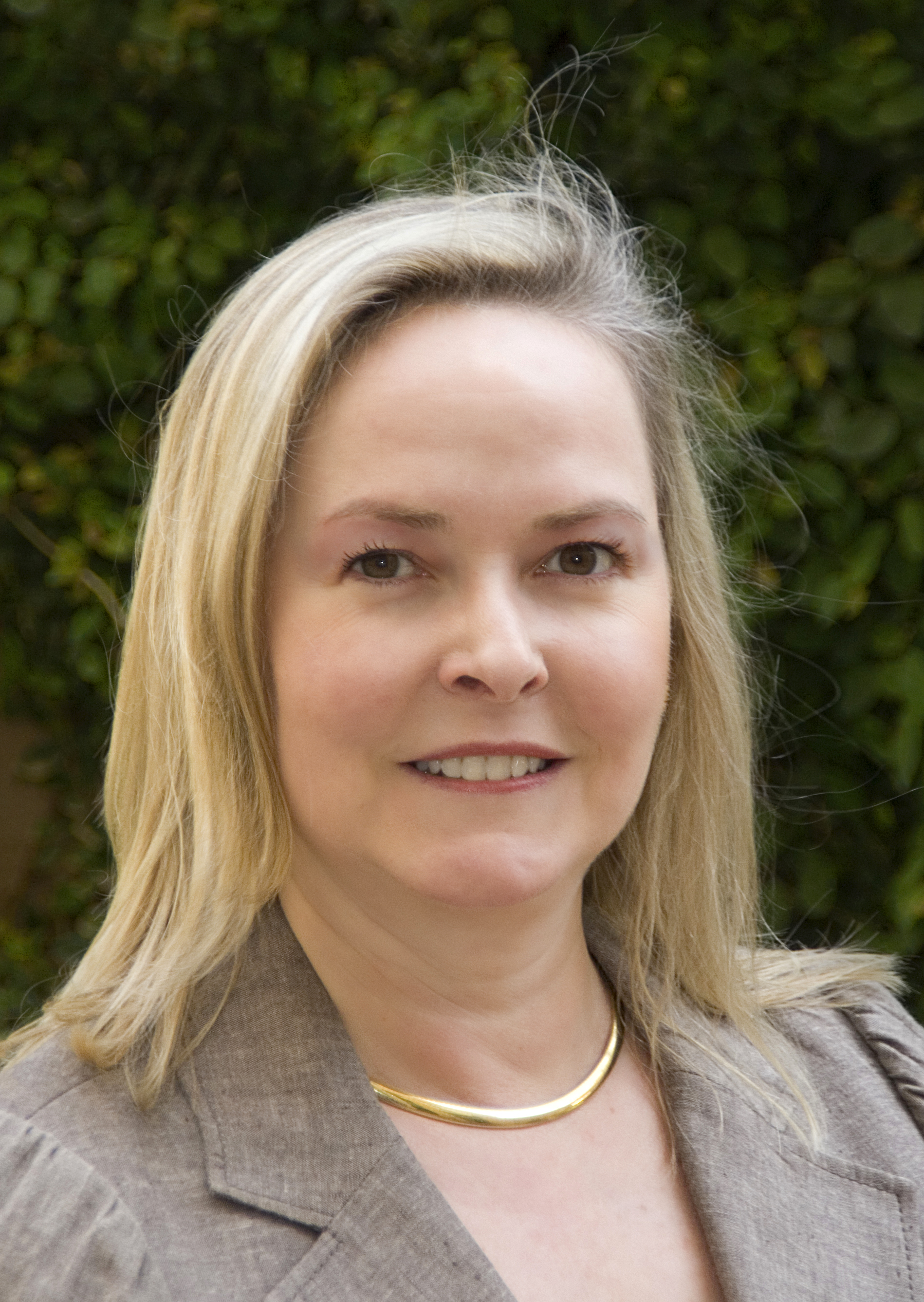 Leslie Hunter